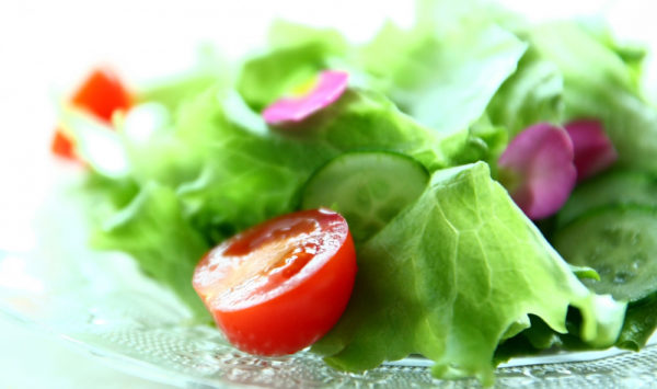超簡単！レタスなんかのお弁当用葉野菜を、みずみずしく、シャキシャキのまま保存する方法